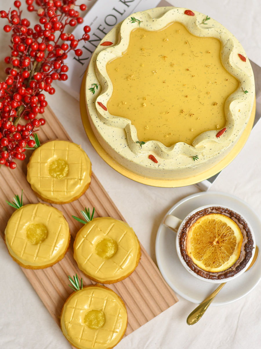 𝐂𝐍𝐘 𝐒𝐩𝐞𝐜𝐢𝐚𝐥 — Golden Pineapple Teacake 🍍